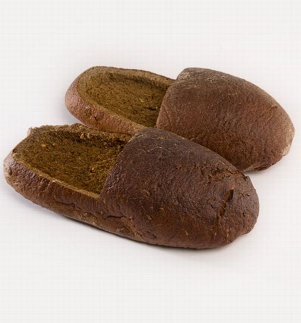 Bread Slippers (16 pics)