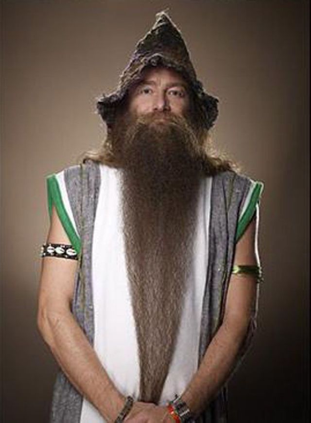 Coolest and Funniest Beards and Moustaches (34 pics)