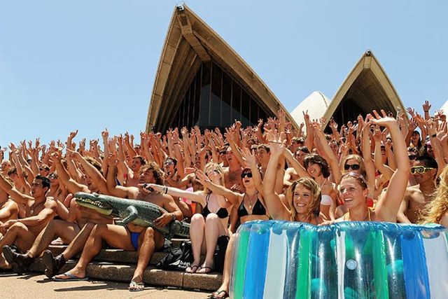 Sydney Swimwear Parade (23 pics)