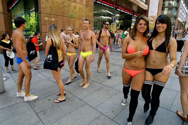 Sydney Swimwear Parade (23 pics)