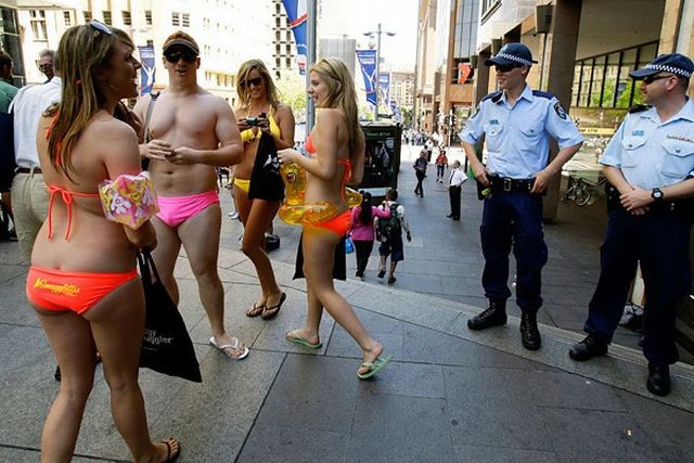 Sydney Swimwear Parade (23 pics)