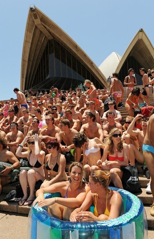 Sydney Swimwear Parade (23 pics)