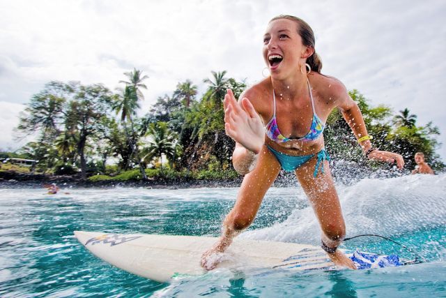 Gliding on the Waves (34 pics)