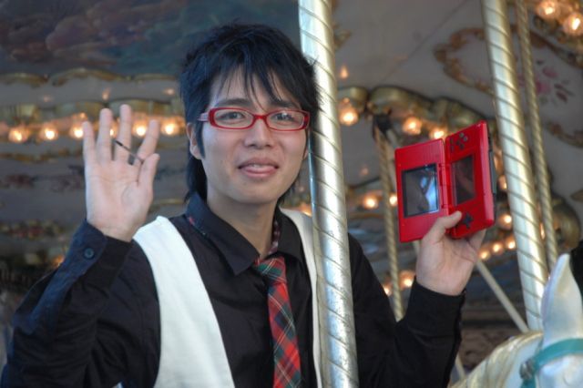 Japanese Gamer Marries Video Game Character!! (15 pics + 1 video)