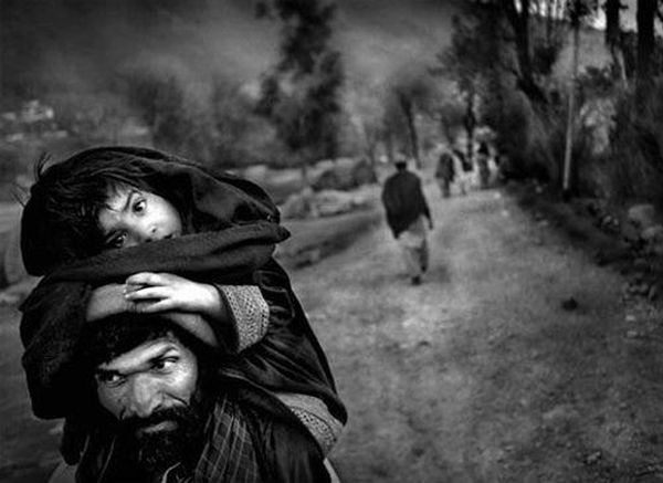 Photojournalism & Documentary Photos That Worth a Thousand Words (37 pics + text)