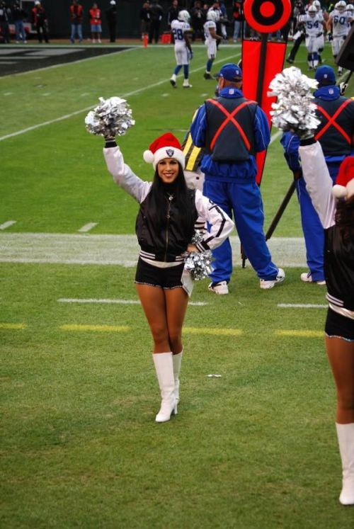 Compilation of Hot Cheerleaders (32 pics)