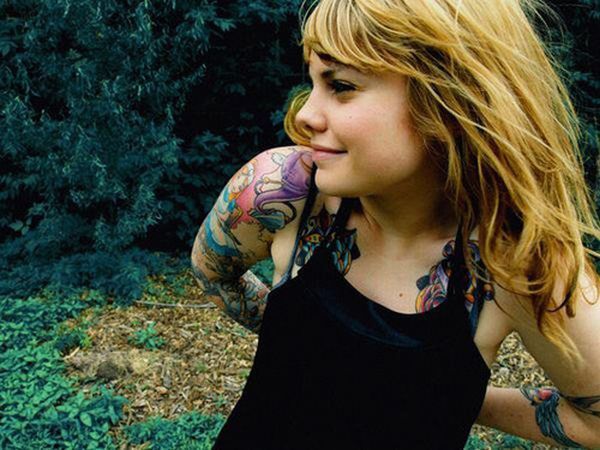 Compilation of Girls with Tattoos (51 pics)