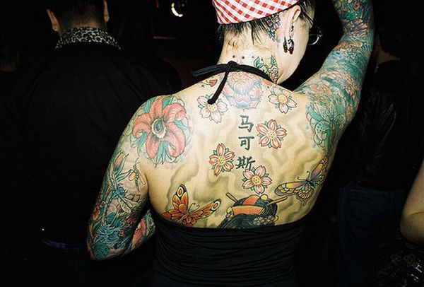 Compilation of Girls with Tattoos (51 pics)