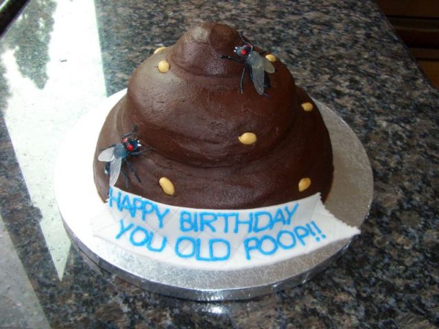 Anyway, those cakes are maybe the worst birthday cakes, they are nonetheless 