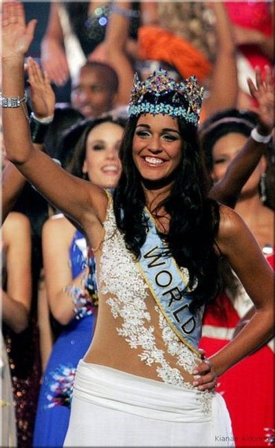 The Most Beautiful Girl in the World (47 pics + 1 video)