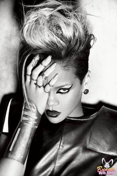 Rihanna (11 pics)