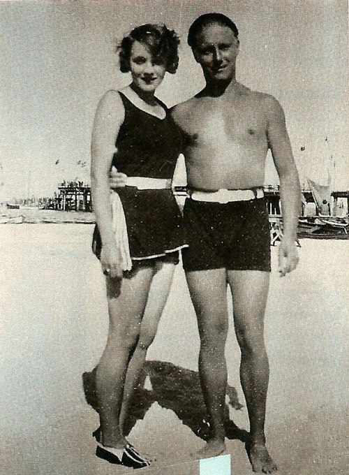 Rare Photographs of Celebrities (125 pics)