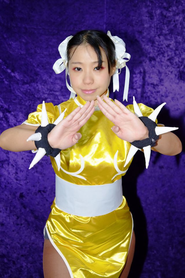 Beautiful Street Fighter Costumes (45 pics)