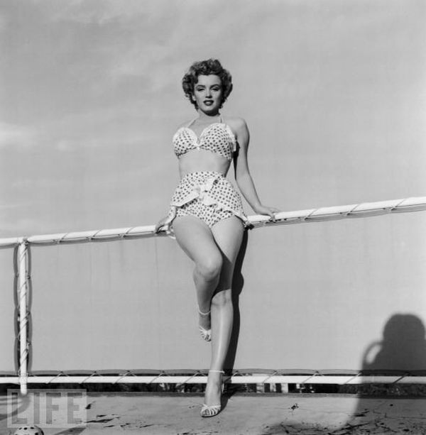 Marilyn Monroe in Swimsuits. Even Now Men Would Go Crazy about Her (12 pics)