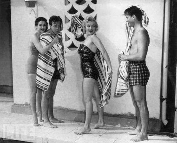 Marilyn Monroe in Swimsuits. Even Now Men Would Go Crazy about Her (12 pics)