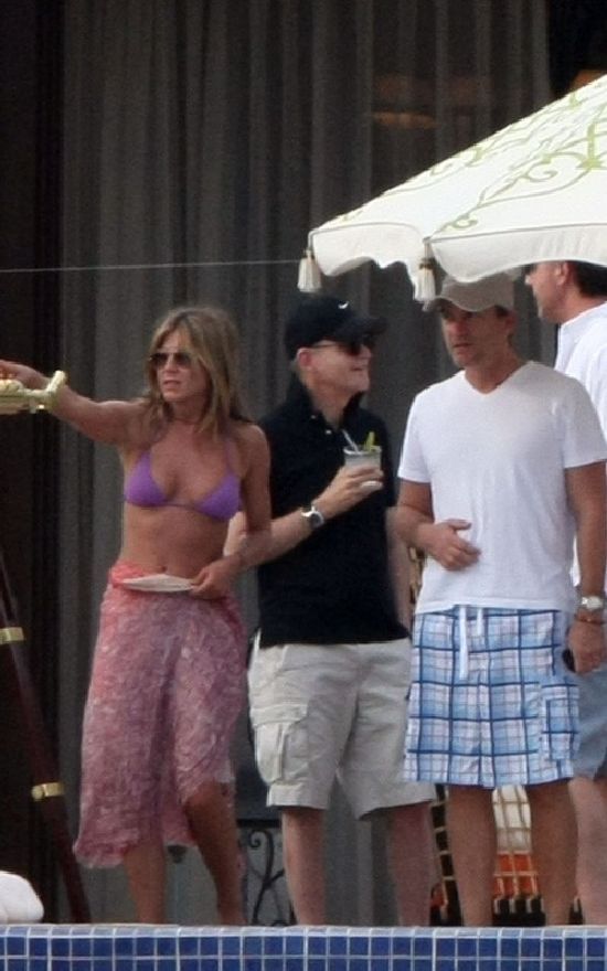 For a 41 Year Old Jennifer Aniston Has a Rocking Tushie(16 pics)