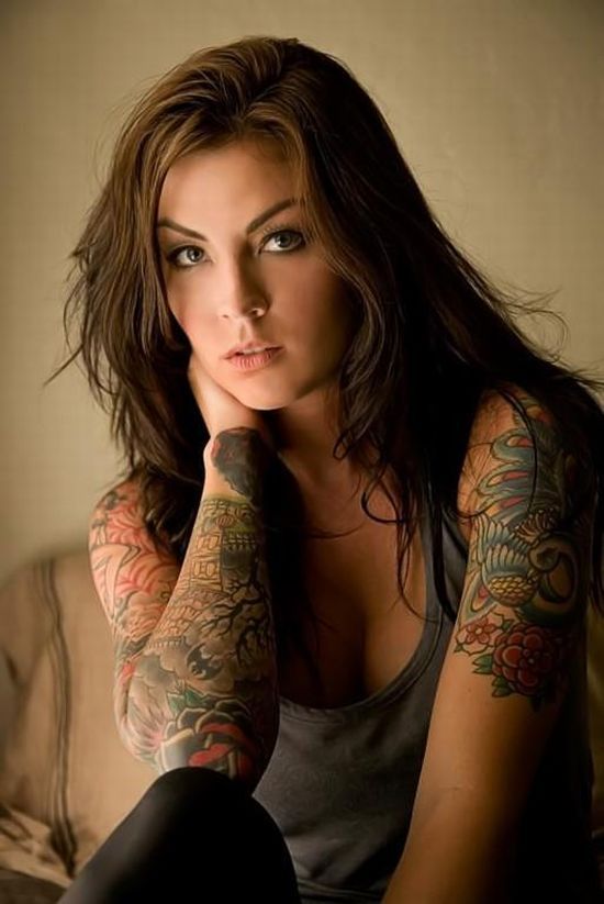 Tattoo girl hot 10 Hottest