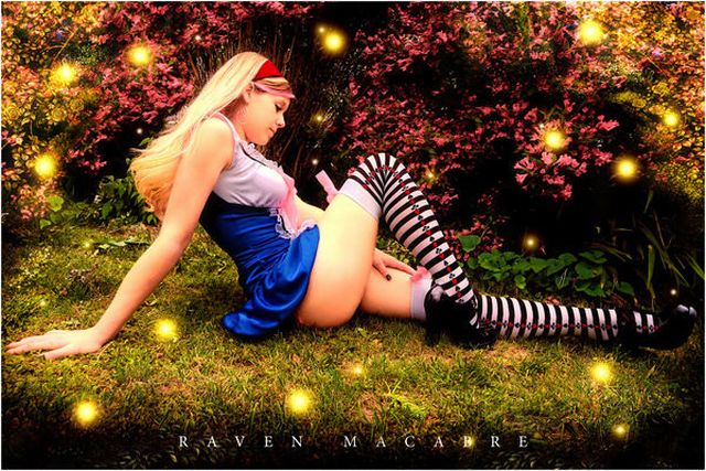 Sexy Modern Princesses from Old Fairy Tales (10 pics)