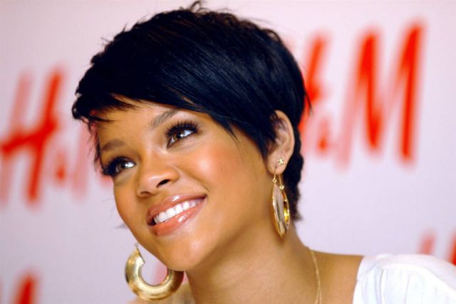 Rihanna – Every Time Different, Every Time Sexy (28 pics)