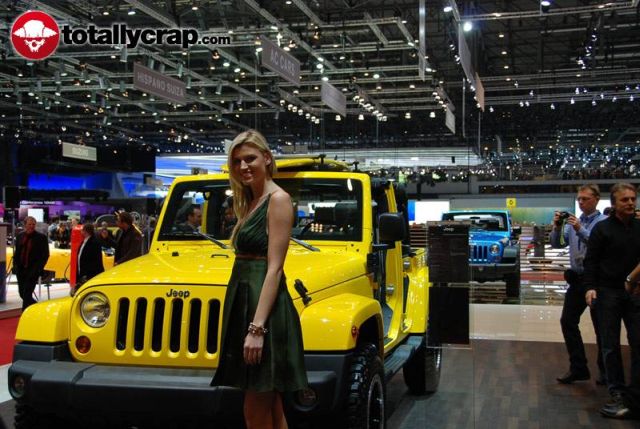 Hot Dolls at Geneva Autoshow 2010 (73 pics)