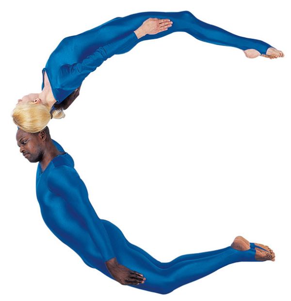 Pilobolus, the Human Alphabet (27 pics)