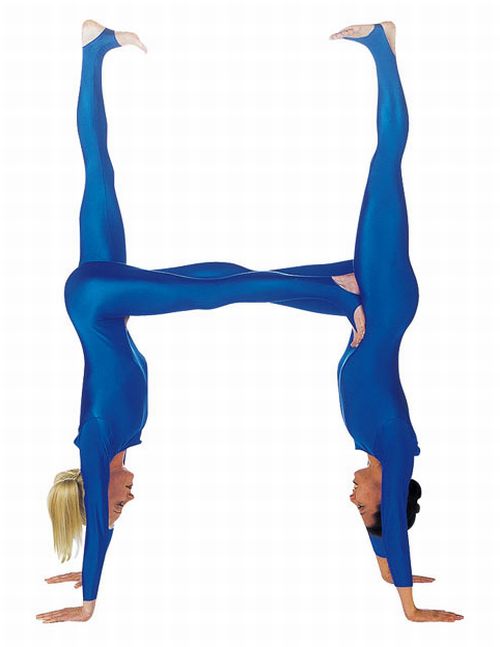 Pilobolus, the Human Alphabet (27 pics)