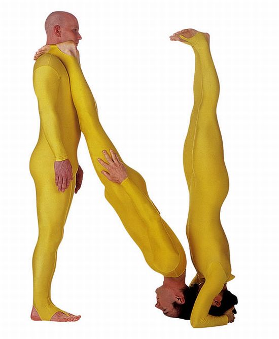 Pilobolus, the Human Alphabet (27 pics)