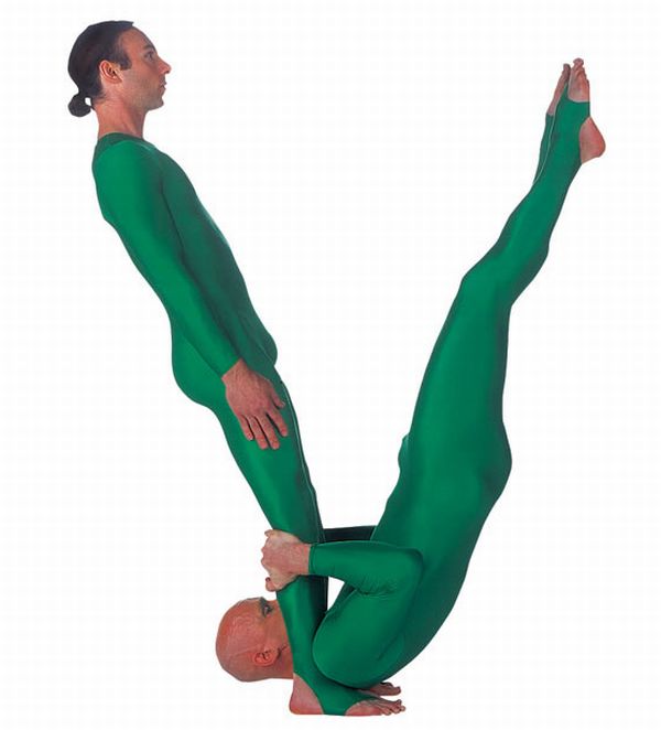 Pilobolus, the Human Alphabet (27 pics)