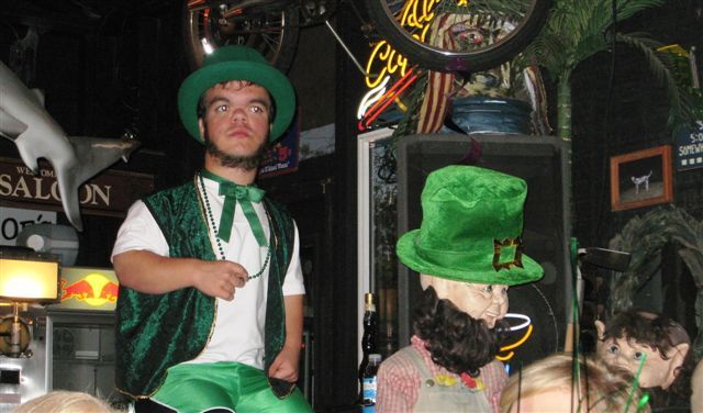Real Life Leprechauns (21 pics)