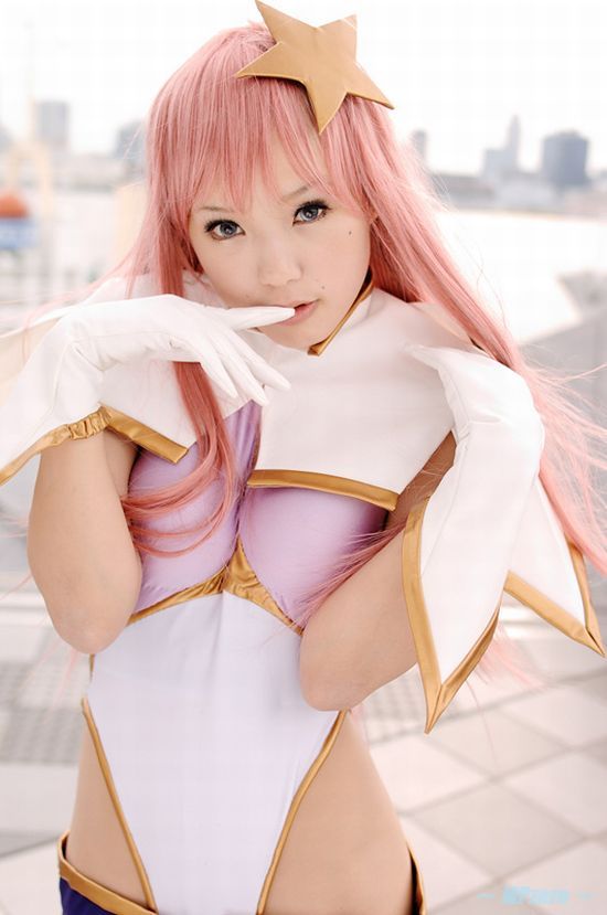 Really Cute Female Japanese Cosplayers (65 pics)