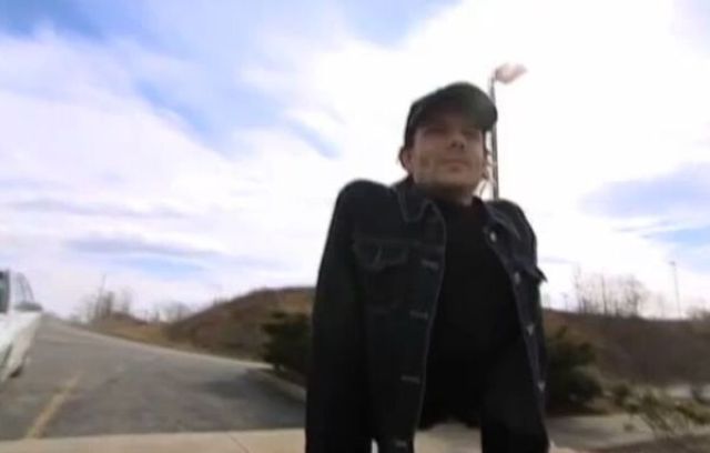 The Man with Half a Body! (33 pics) The Man with Half a Body! (33 pics)