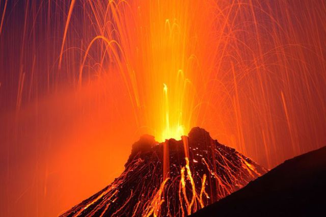 The Beauty of a Volcano (36 pics)