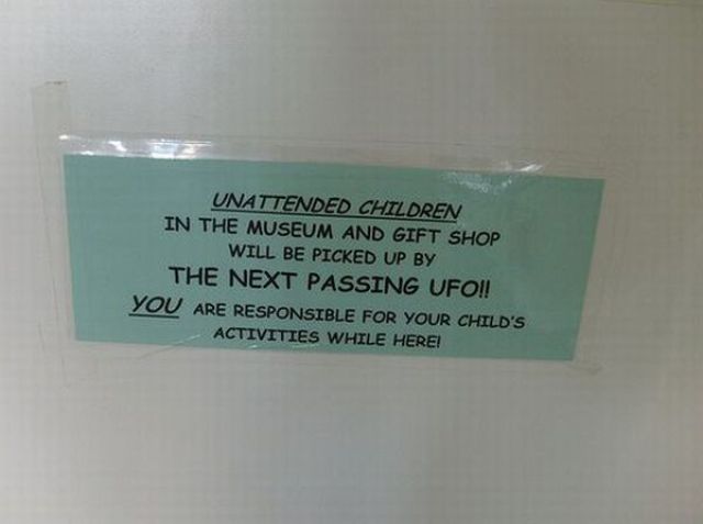 Return to Funny Signs about Unattended Kids (26 pics)