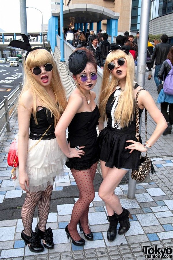 Gagamania in Tokyo (79 pics)