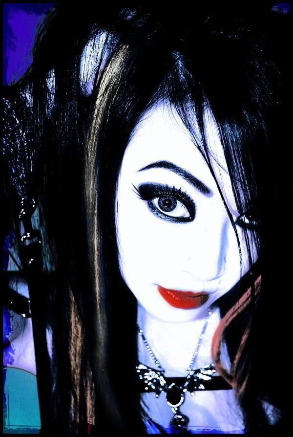 VampBeauty&rsquo;s Masks and Reincarnations (38 pics)