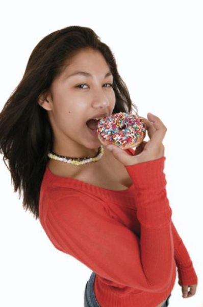 Donuts and Girls – What More to Ask! (33 pics) Donuts and Girls – What More to Ask! (33 pics)
