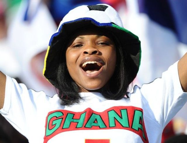 Female World Cup Fans (74 pics)