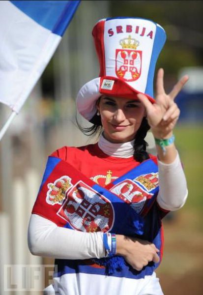 Female World Cup Fans (74 pics)