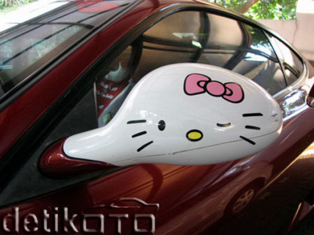 hello kitty stuff for cars. is just a mess. Ferrari