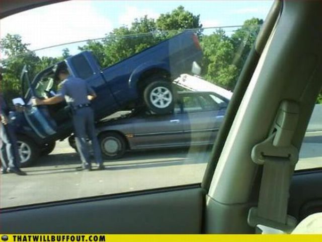 Cars in Hilarious and Weird Situations (83 pics) Cars in Hilarious and Weird Situations (83 pics)