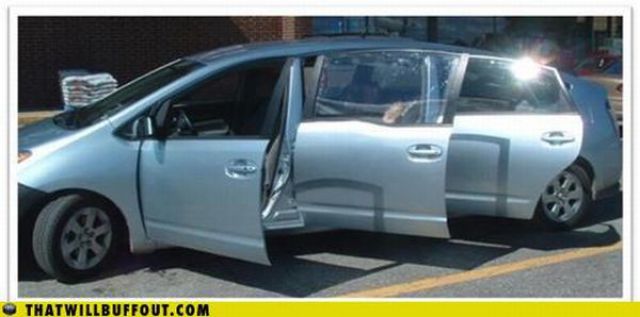 Cars in Hilarious and Weird Situations (83 pics) Cars in Hilarious and Weird Situations (83 pics)