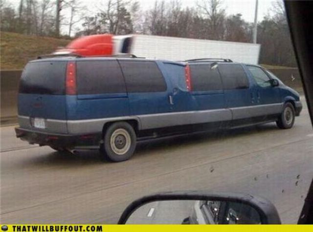 Cars in Hilarious and Weird Situations (83 pics) Cars in Hilarious and Weird Situations (83 pics)