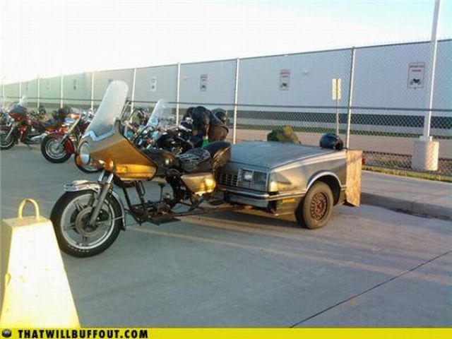 Cars in Hilarious and Weird Situations (83 pics) Cars in Hilarious and Weird Situations (83 pics)