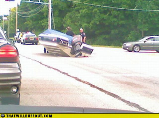 Cars in Hilarious and Weird Situations (83 pics) Cars in Hilarious and Weird Situations (83 pics)