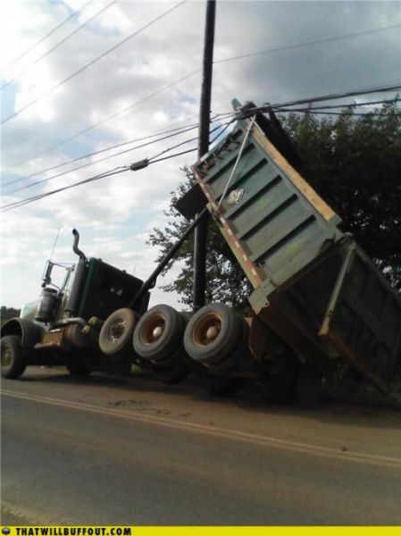 Cars in Hilarious and Weird Situations (83 pics) Cars in Hilarious and Weird Situations (83 pics)