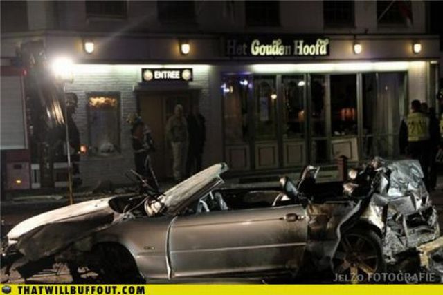 Cars in Hilarious and Weird Situations (83 pics) Cars in Hilarious and Weird Situations (83 pics)