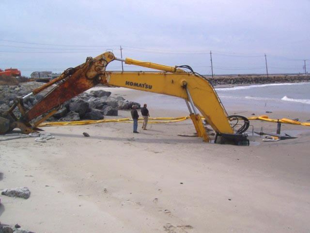 Cars in Hilarious and Weird Situations (83 pics) Cars in Hilarious and Weird Situations (83 pics)