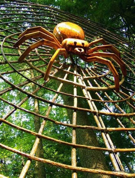 Awesome Giant Sculptures (31 pics)