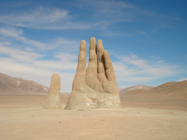 Awesome Giant Sculptures (31 pics)