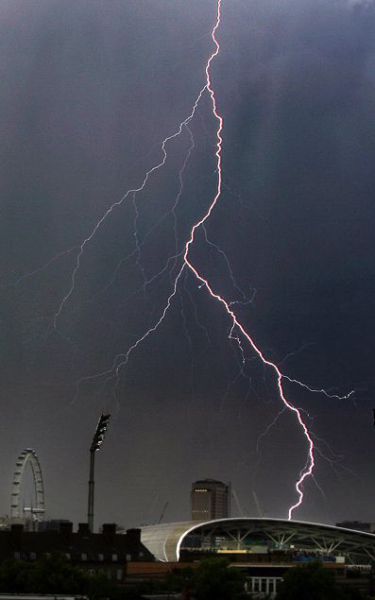Magnificent Pictures of Thunderstorms (40 pics)